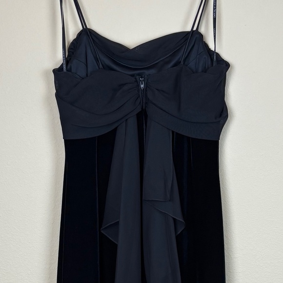 Betsy & Adam by Jaslene Black Velvet Aline Spaghetti Strap Maxi Evening Gown - Picture 7 of 11